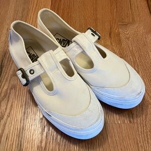 Vans women’s Mary Jane Style 93 sz 8